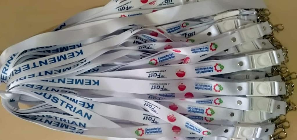Apa itu Lanyard & Apa Jenis-Jenisnya? apa itu lanyard dan jenisnya